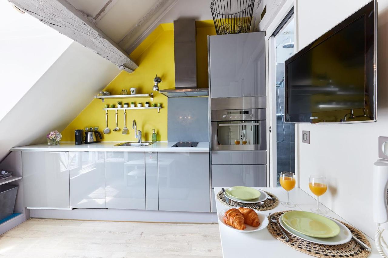 Francs Bourgeois - Le Marais City Apartment Париж Екстериор снимка